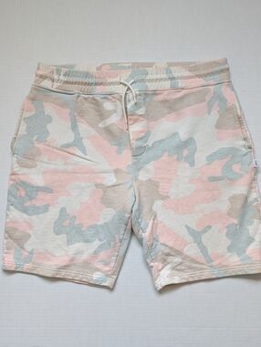 WESC Camo Pink/Grey Fleece Sweat Shorts Mens L